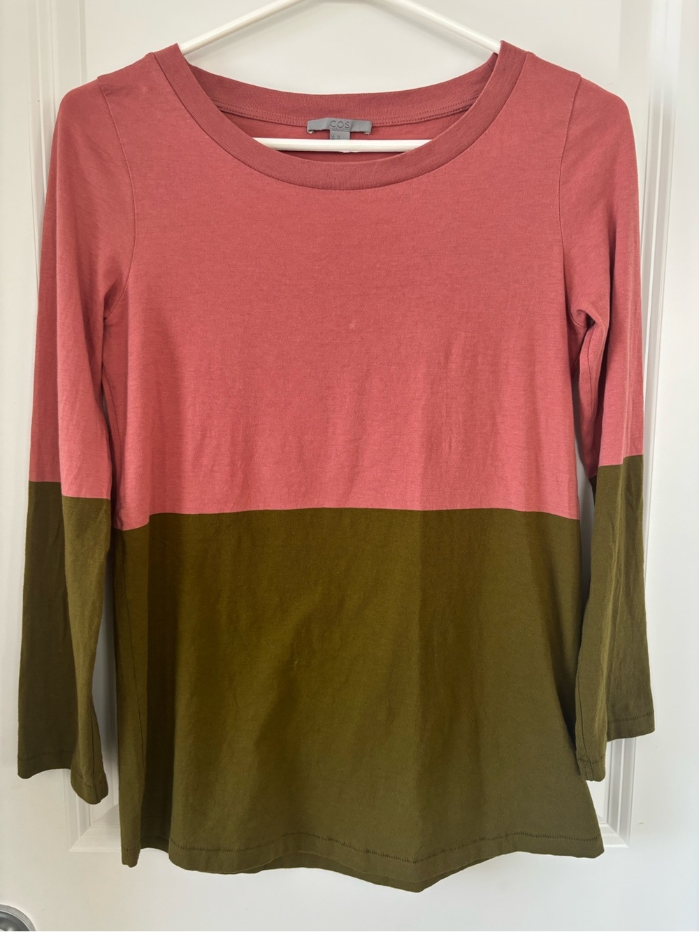 COS Two-Tone Rose Pink and Olive Long-Sleeve Tee